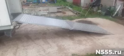 Погрузочный мост для склада складной фото 1