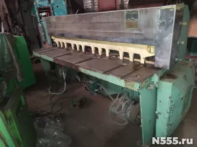 Кривошипные листовые ножницы с наклонным ножом НД-3316АГ